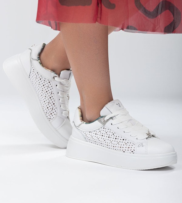 Zapatos Anekke White Spotted | 357JDAQLX